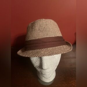 Place Brown and Tan Houndstooth Fedora Hat